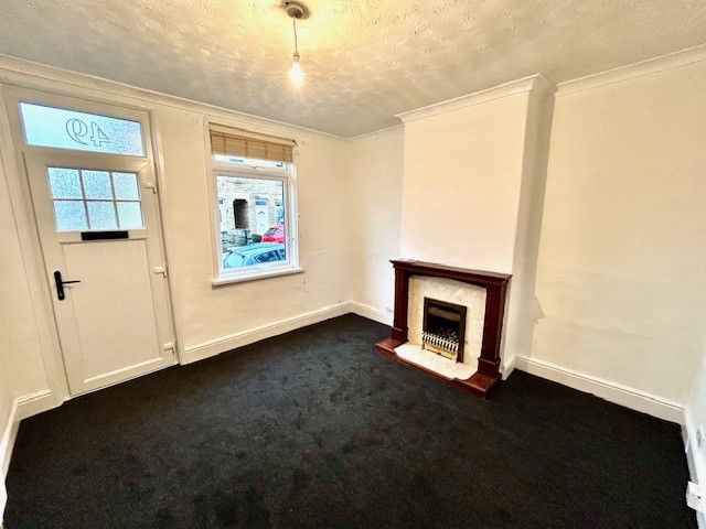 Property photo 2 of 10 Bathroom