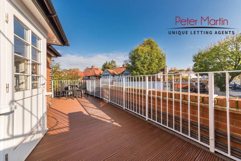 Property photo 3 of 10 Photo 16