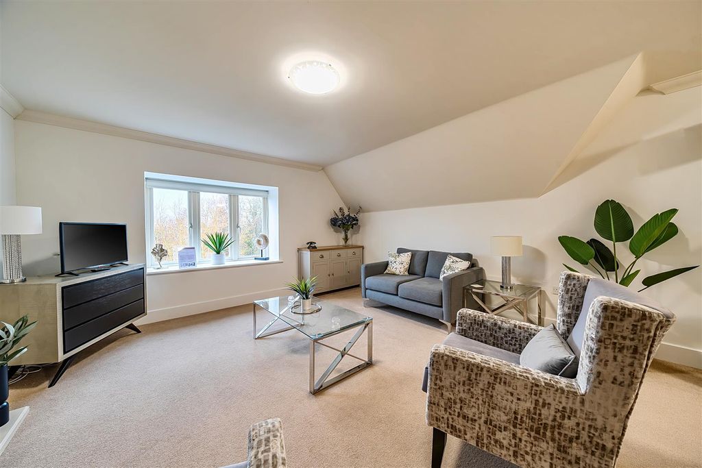 Property photo 3 of 50 1408428-6-6985Dd7547032.Jpg