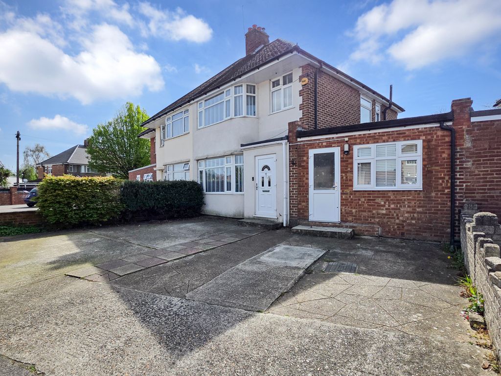 Property photo 1 of 18