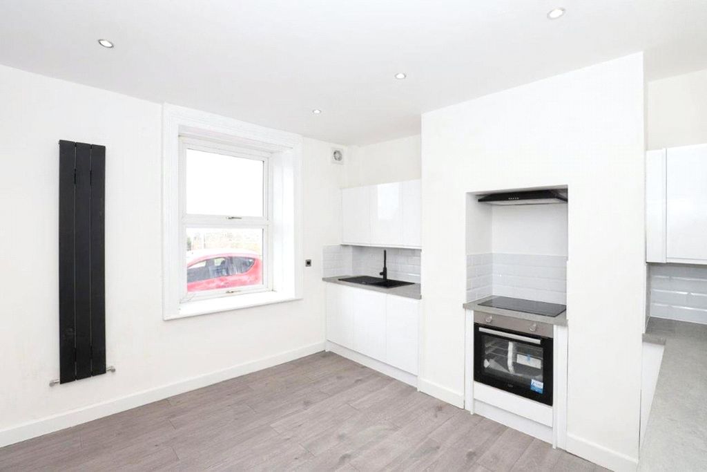 Property photo 2 of 11 Picture No. 03