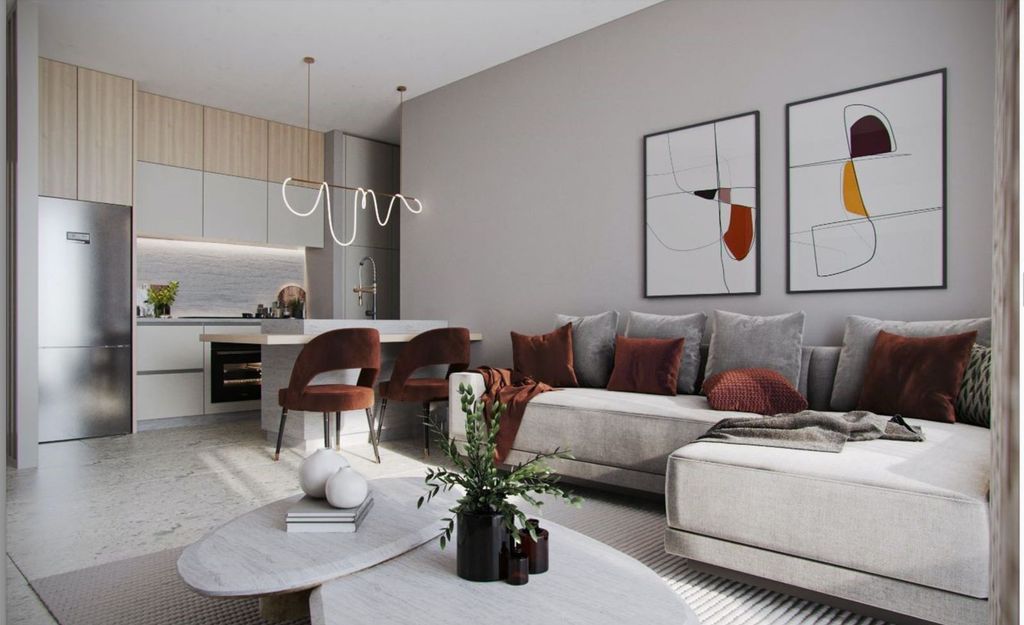 Property photo 3 of 19