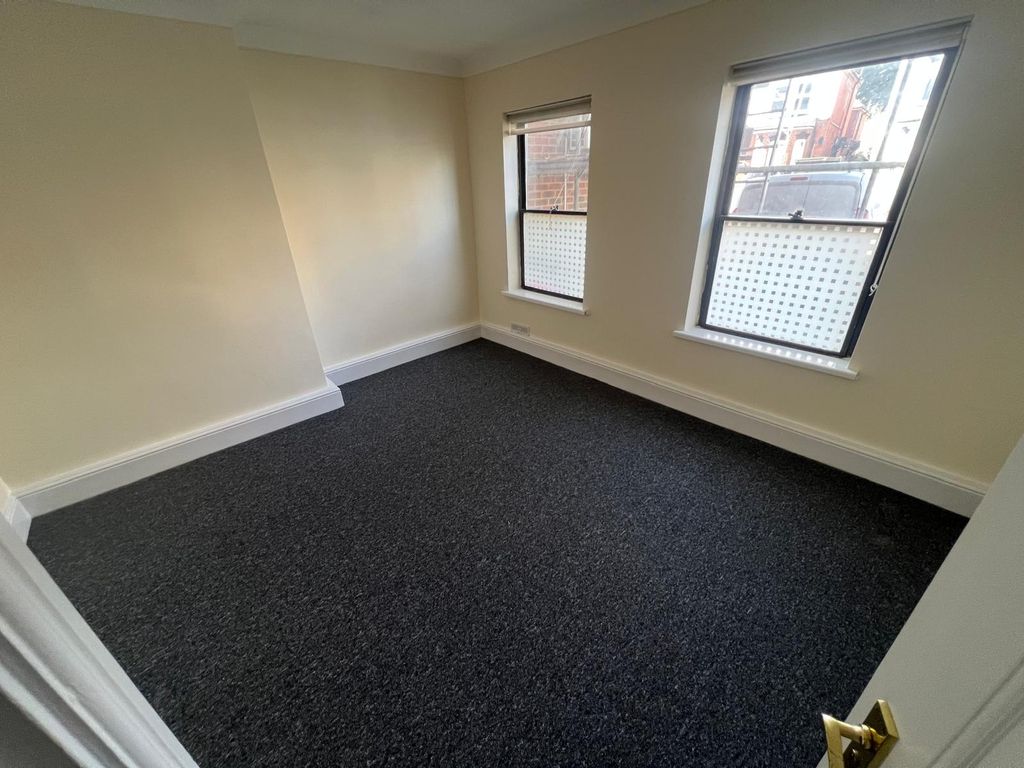 Property photo 3 of 5 Images