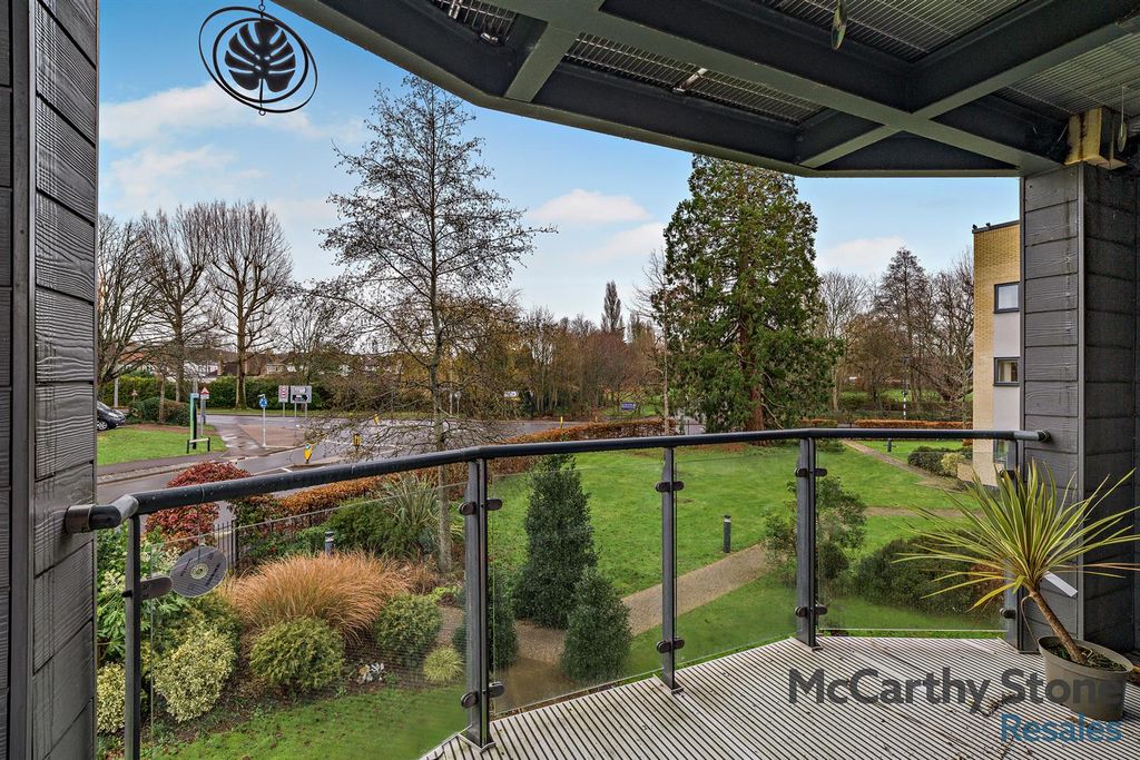 Property photo 2 of 16 Balcony