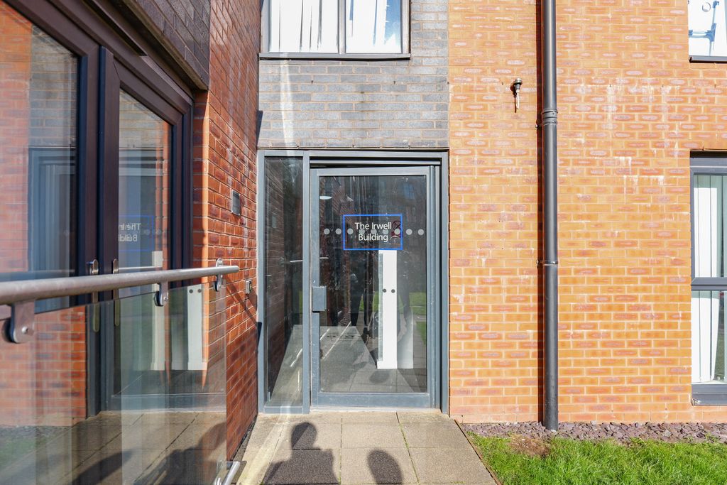 Property photo 1 of 35