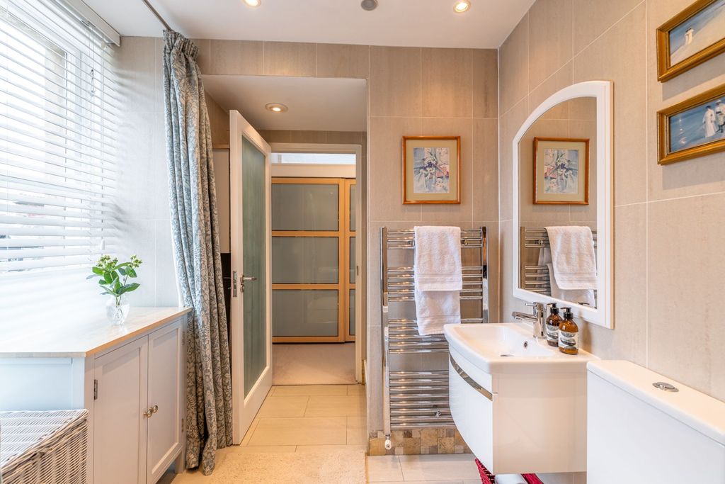 Additional image 17 of 2 bed flat for sale15 Crown Road North, Dowanhill G12