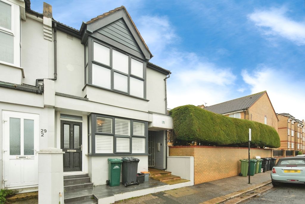 Property photo 2 of 20 Pbox-Img.Jpg