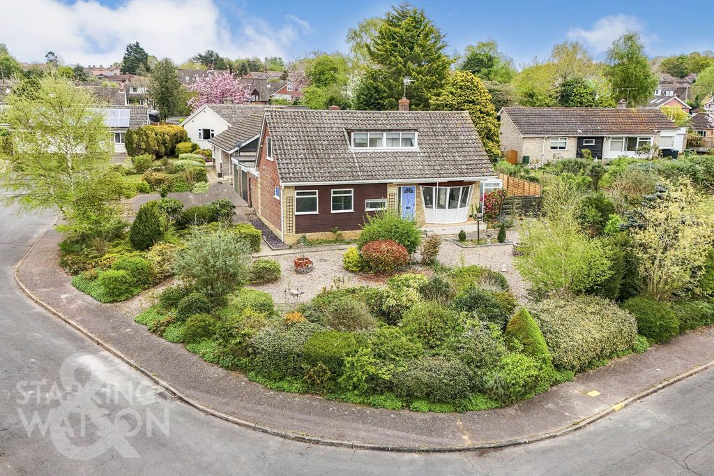 Property photo 1 of 33