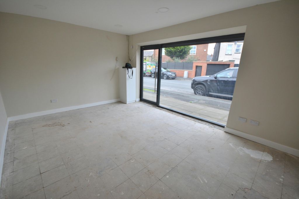 Property photo 2 of 6 Shop Floor