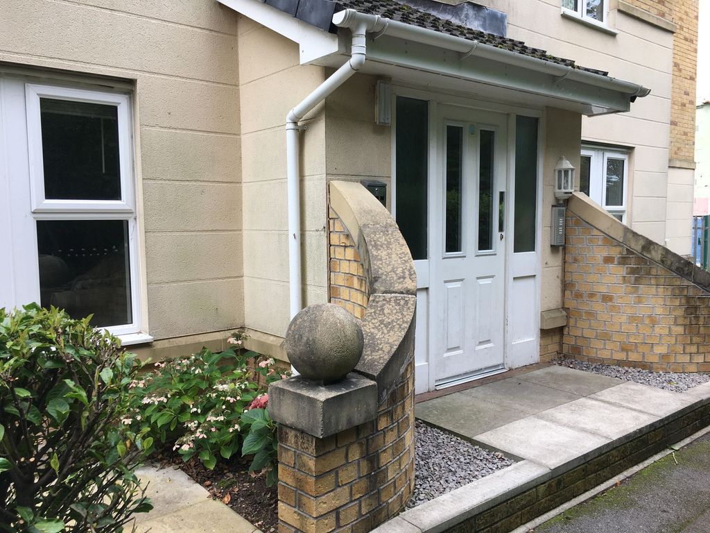 Property photo 2 of 7