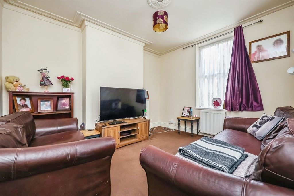 Property photo 3 of 19