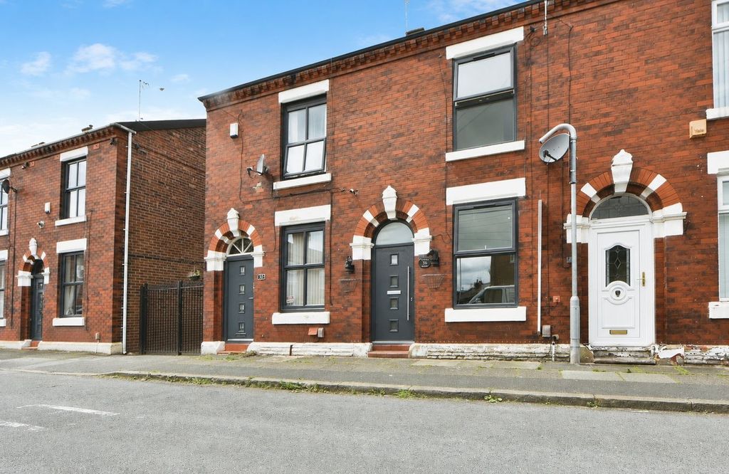 Property photo 1 of 18