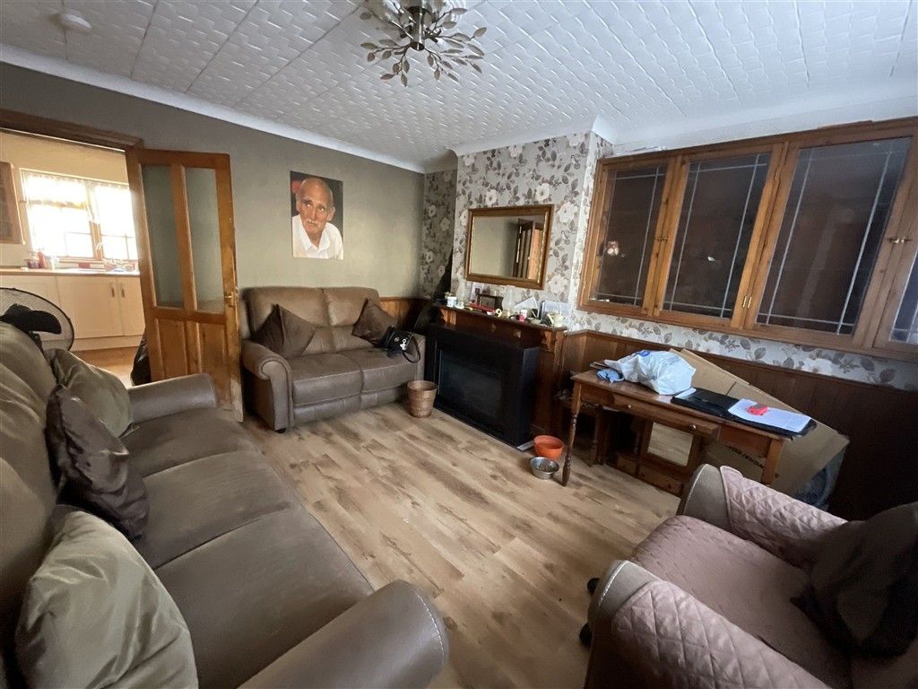 Property photo 3 of 3 Lounge