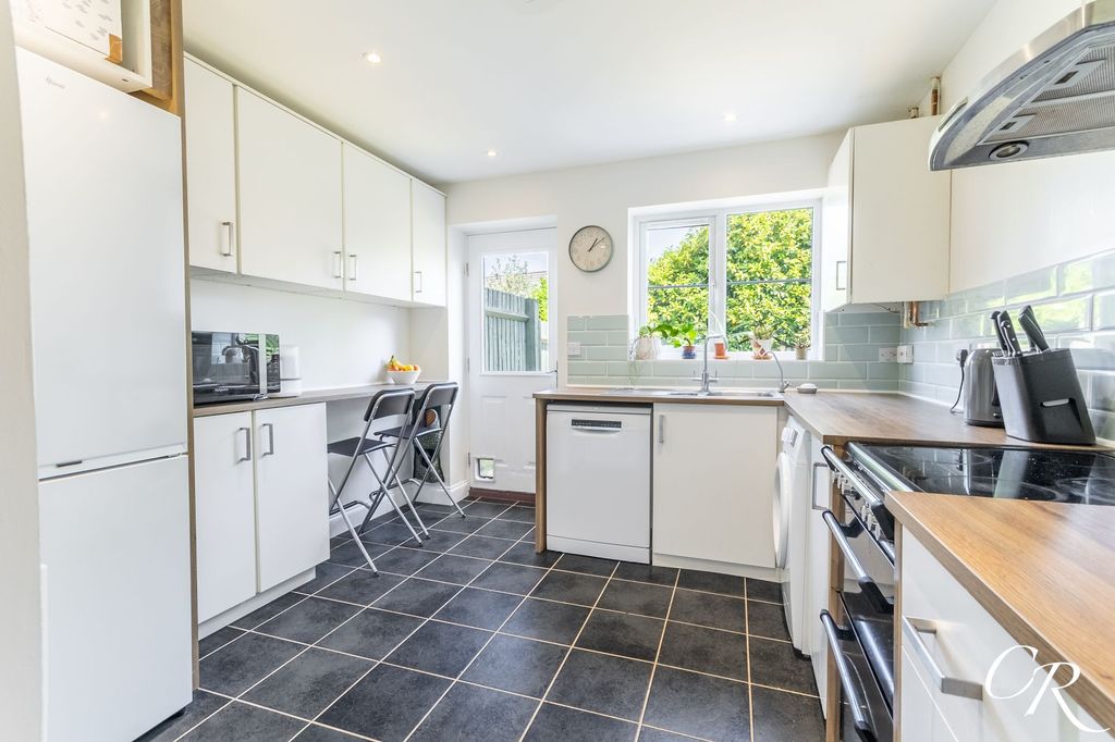 Property photo 2 of 16