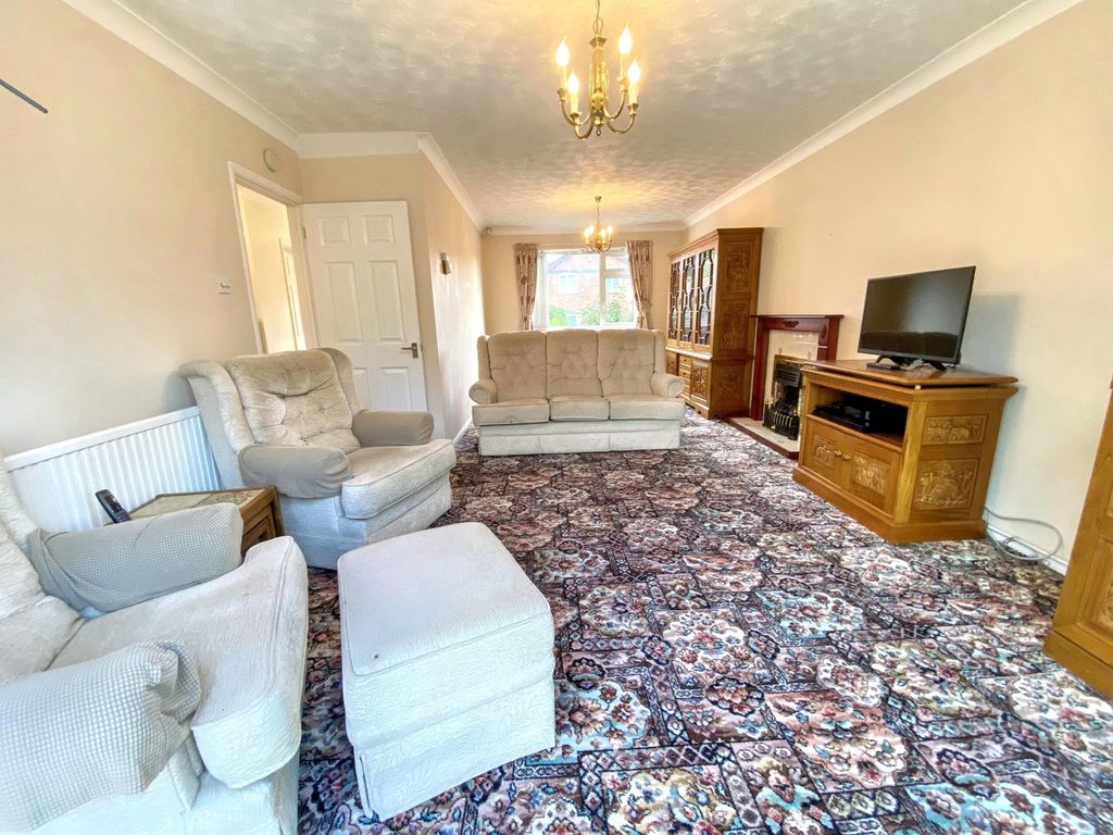 Property photo 3 of 26