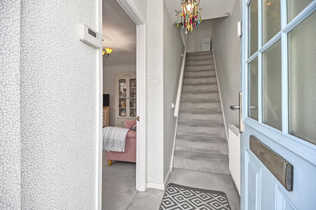 Property photo 2 of 24 Hallway