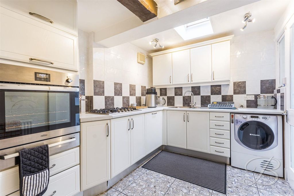 Property photo 2 of 32 Ccltd19.Jpg