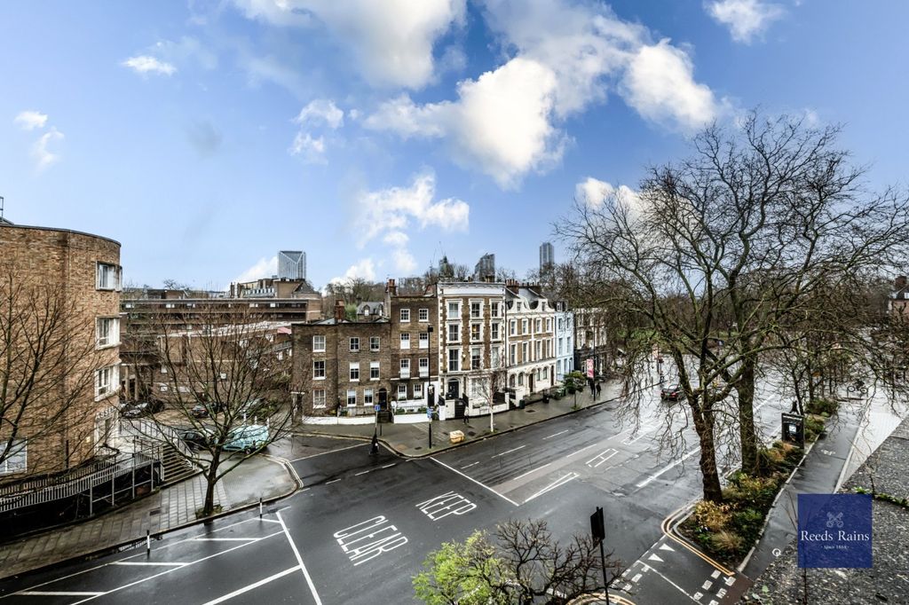 Property photo 3 of 11 Picture No. 16