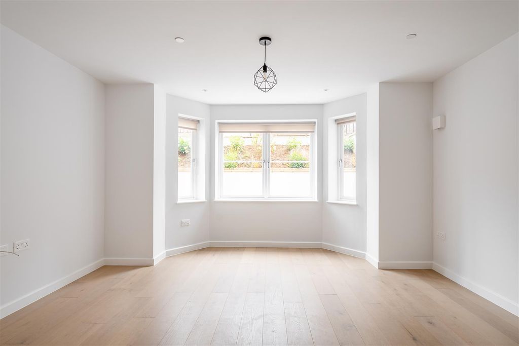 Property photo 1 of 10 A.Jpg