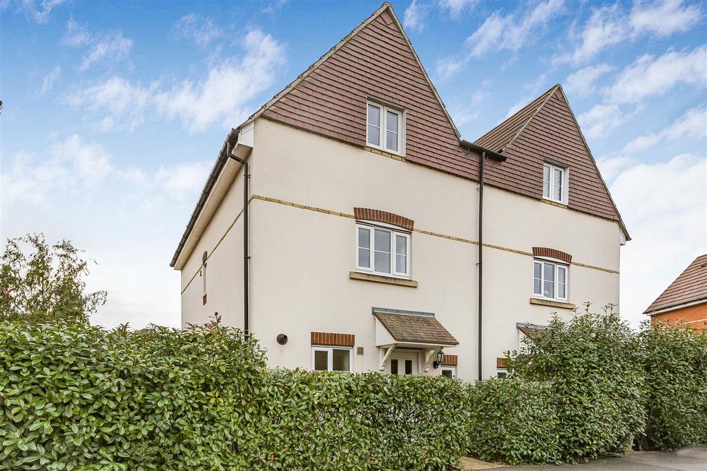 Property photo 1 of 20 25_67914.Jpg