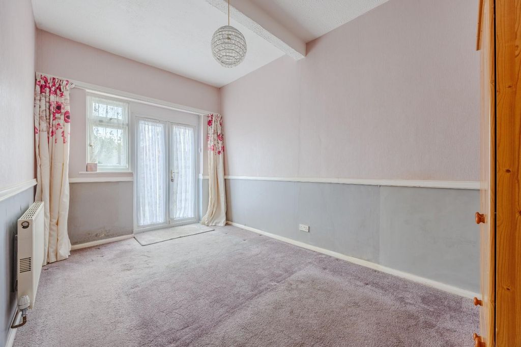 Property photo 3 of 16 Bedroom 1