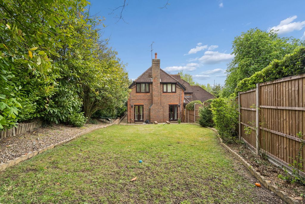 Property photo 2 of 13