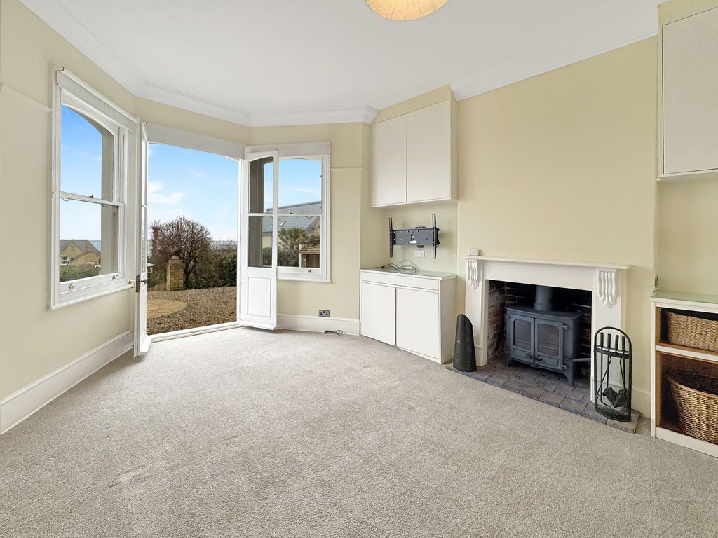 Property photo 3 of 24 Photo 5