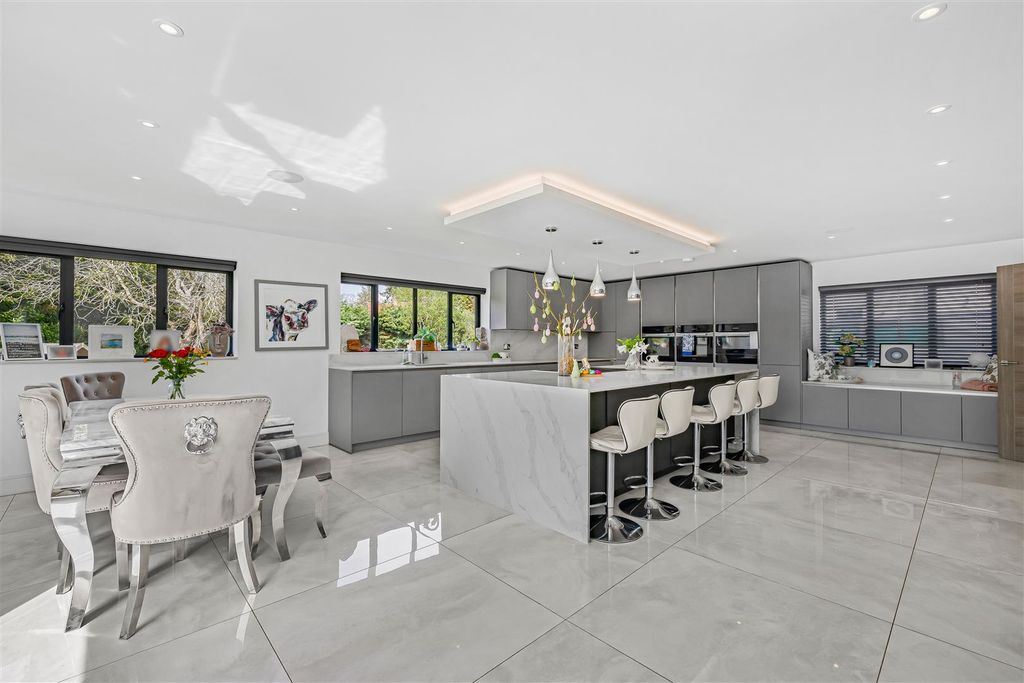 Property photo 3 of 30 113_78450.Jpg