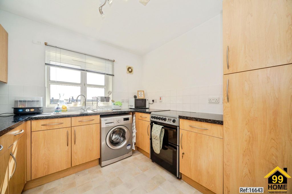 Additional image 7 of 2 bed flat for saleCharterhouse Close, Brackley NN13