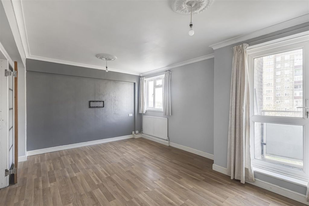 Property photo 3 of 14 Atkinson_House-3.Jpg