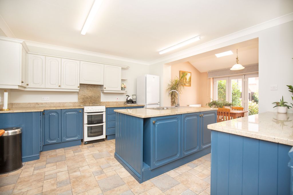 Property photo 2 of 23 Mw26-1598