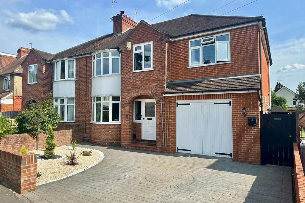 Property photo 1 of 34