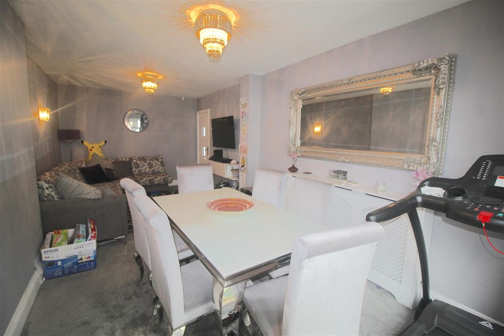 Property photo 3 of 11 Img_4135.Jpg