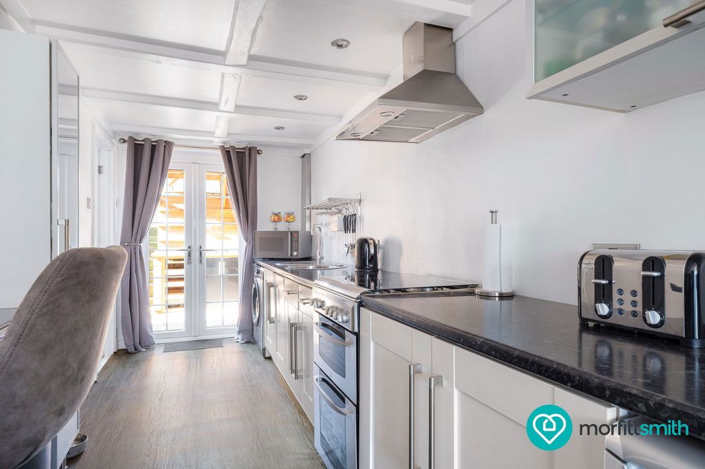 Property photo 3 of 26