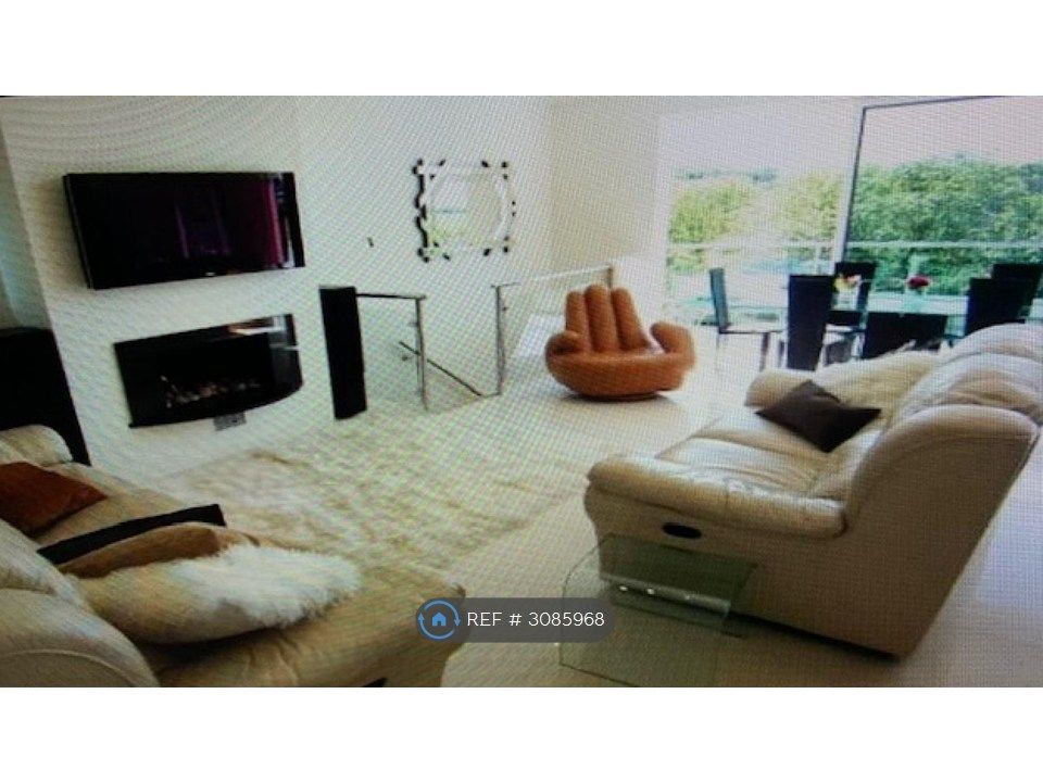 Property photo 2 of 4