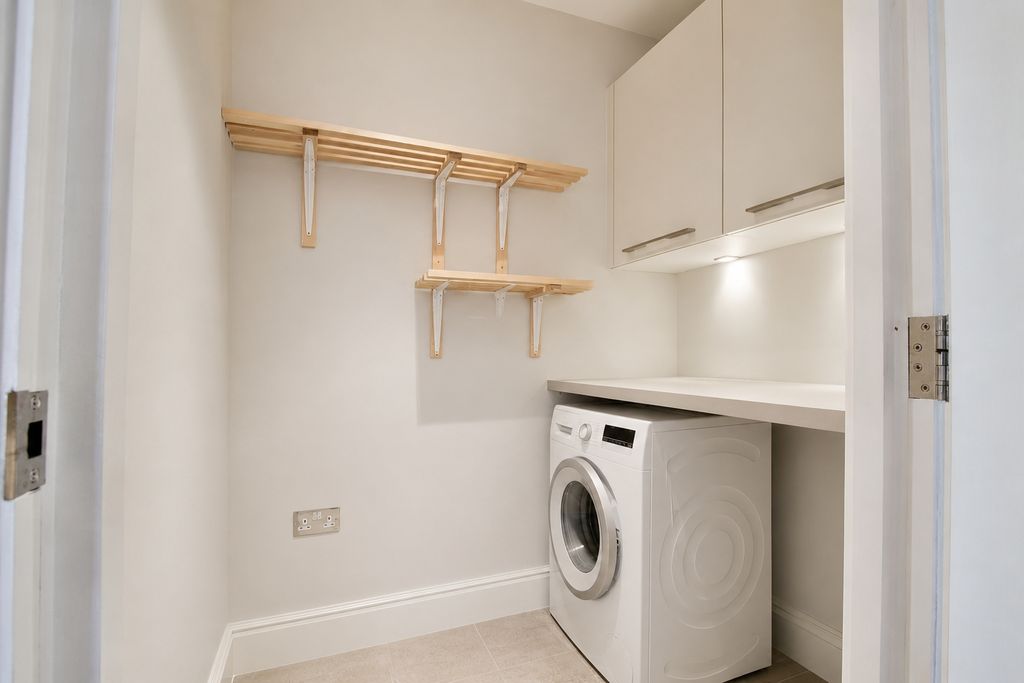 Additional image 15 of 3 bed flat for saleBrockley Square, Wilmslow, Cheshire SK9