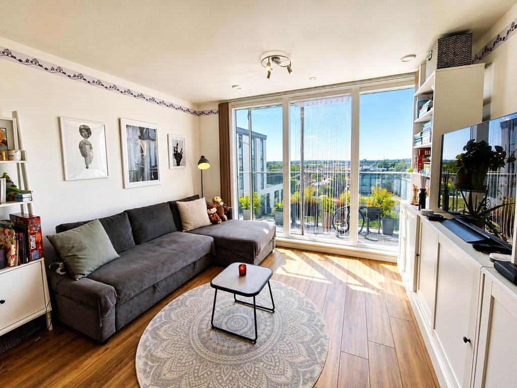 Property photo 1 of 11