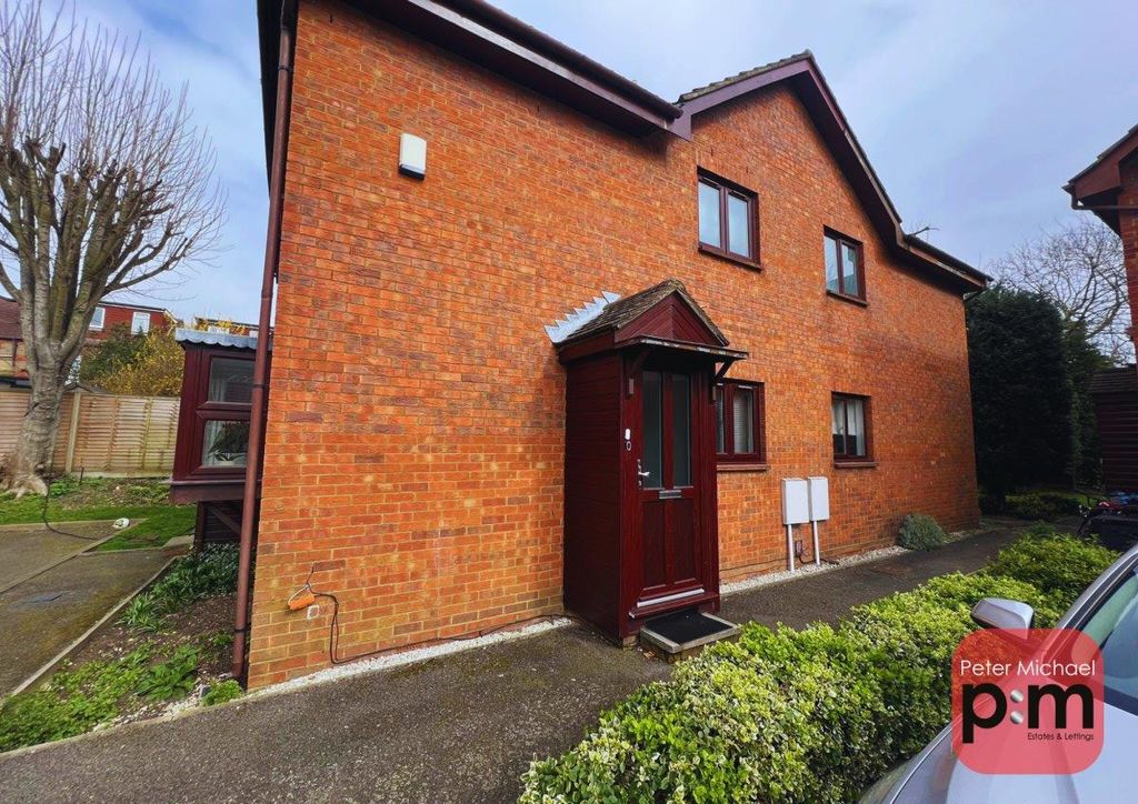 Property photo 1 of 5