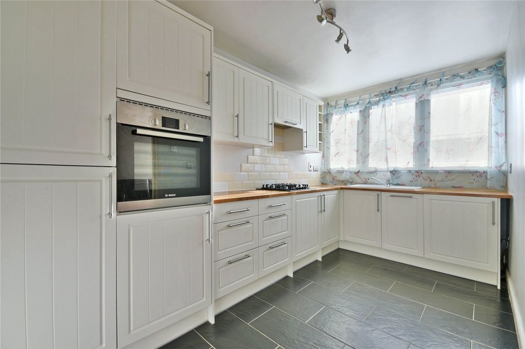 Property photo 3 of 12 Picture No. 21