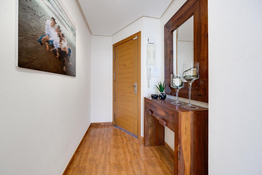 Property photo 3 of 39