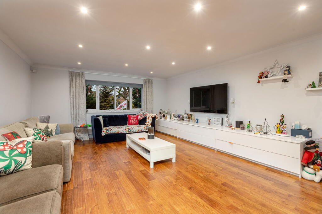 Property photo 2 of 17