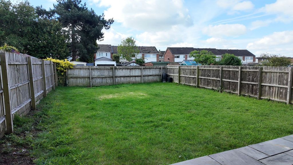 Property photo 2 of 23