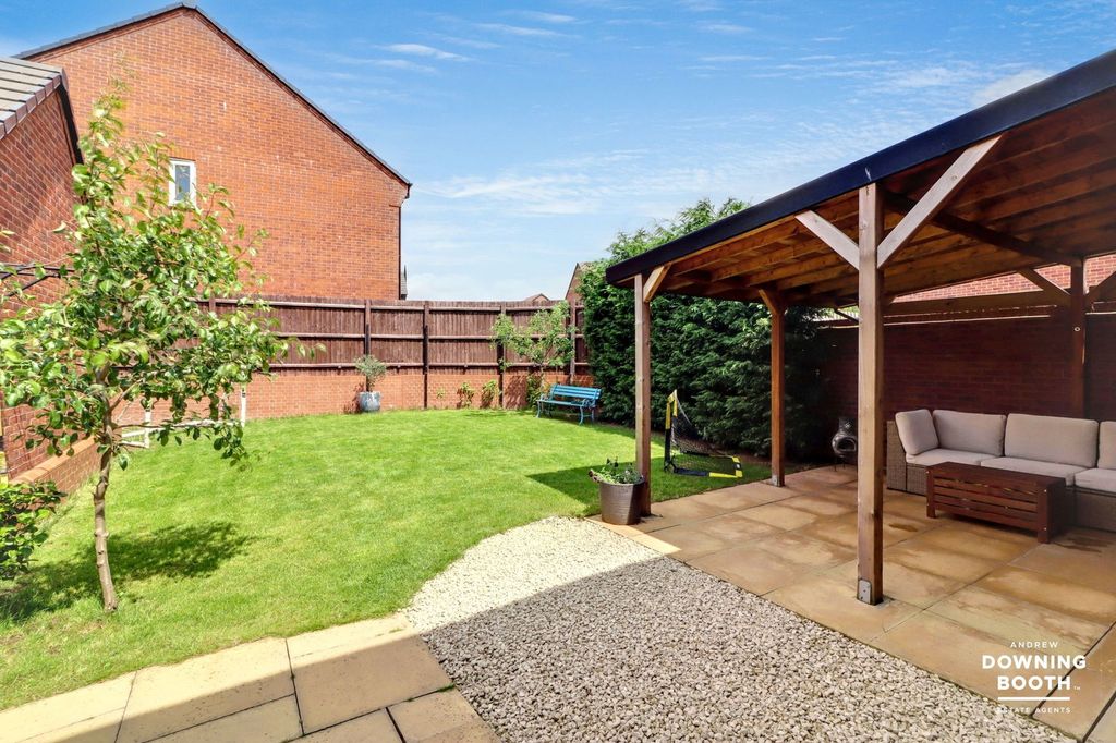 Property photo 2 of 23
