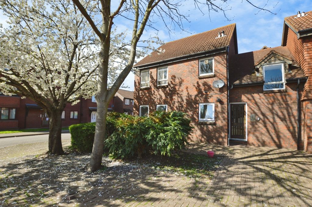 Property photo 1 of 11 Pbox-Img.Jpg