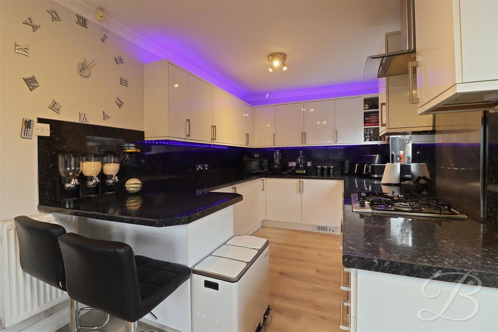 Property photo 2 of 27 Img_9100_1.Jpg