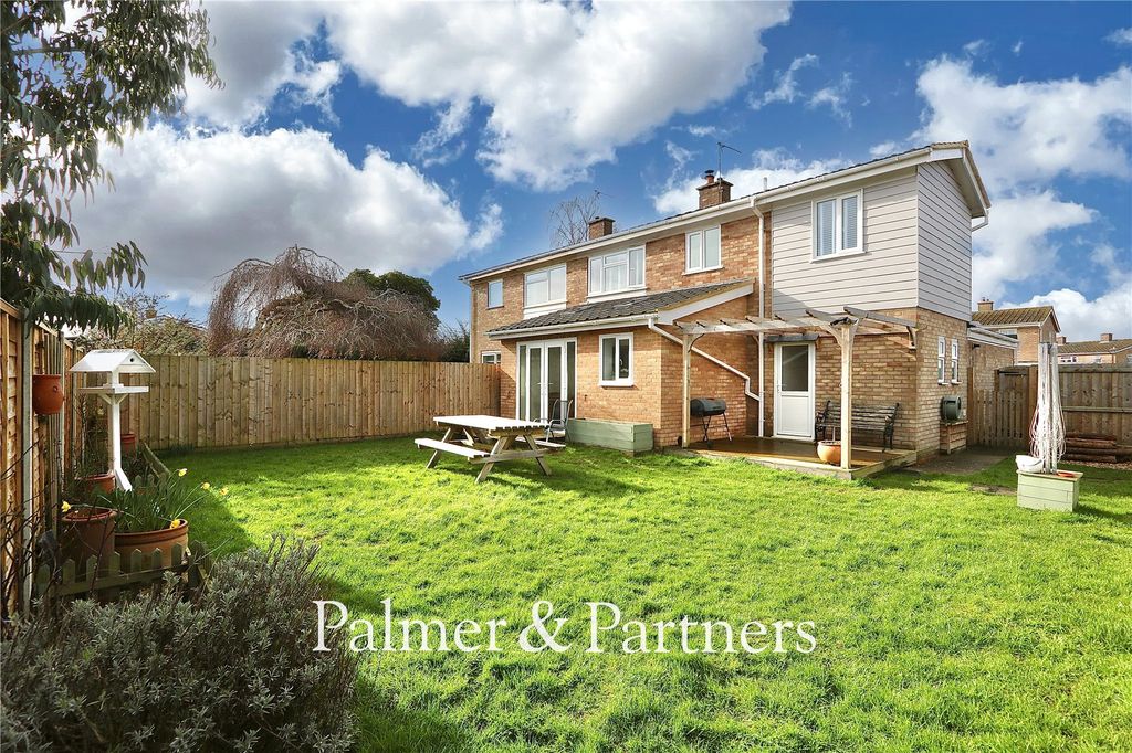 Property photo 2 of 31 Picture No. 15