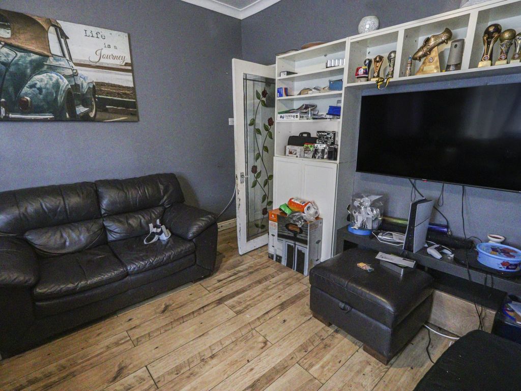 Property photo 2 of 8 Image 2