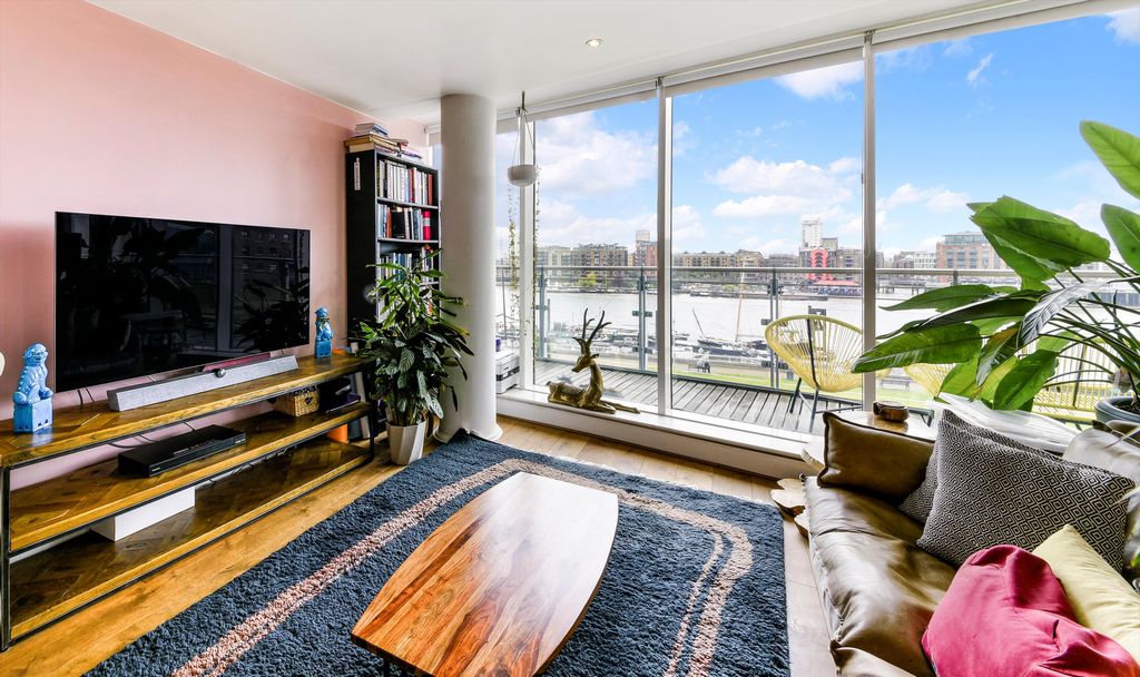 Property photo 2 of 14 Image