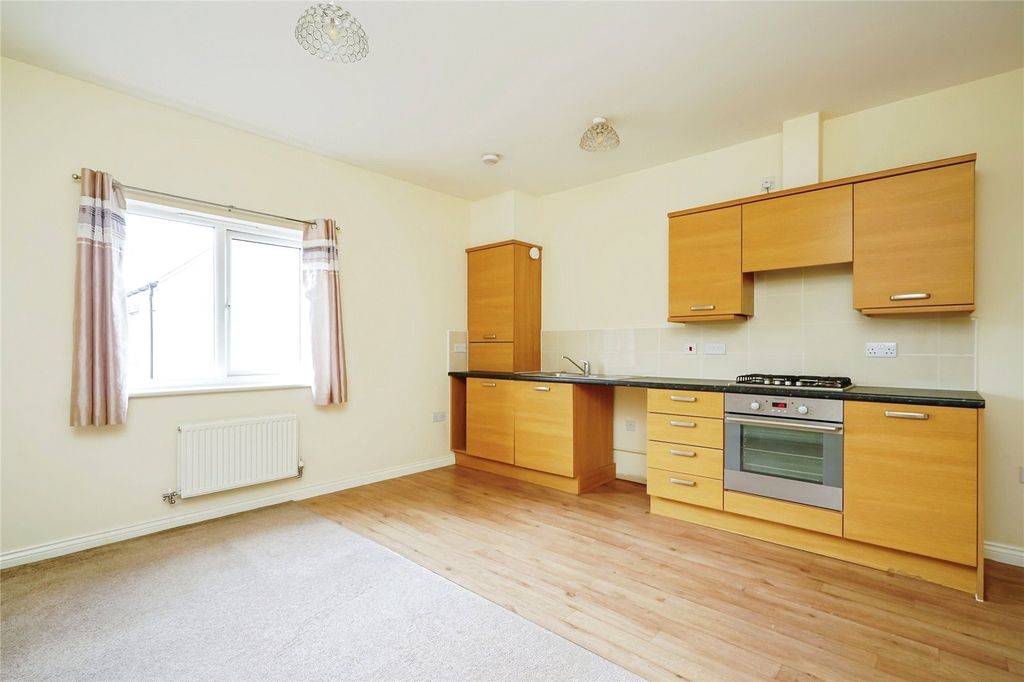 Property photo 2 of 17 Picture No. 40