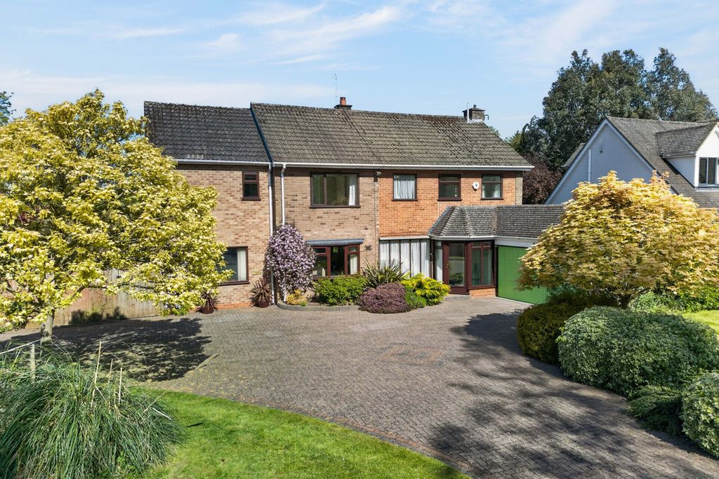 Property photo 1 of 42